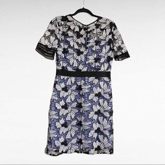 Romeo & Juliet Couture black lace dress/blue, Med. - Picture 2 of 7